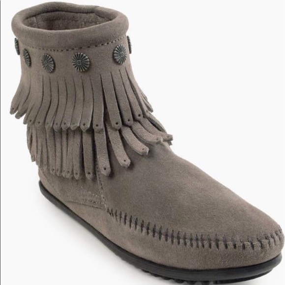 Minnetonka Double Fringe Side Zip Boot GREY - Picture 2 of 5